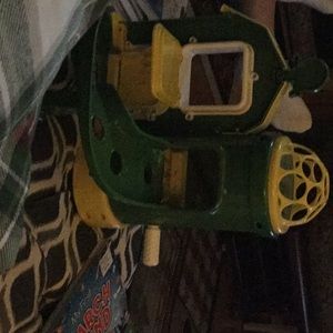 Meet your Posher, Cynthia